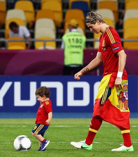 Leo sẽ là truyền nhân của vua phá lưới EURO 2012?